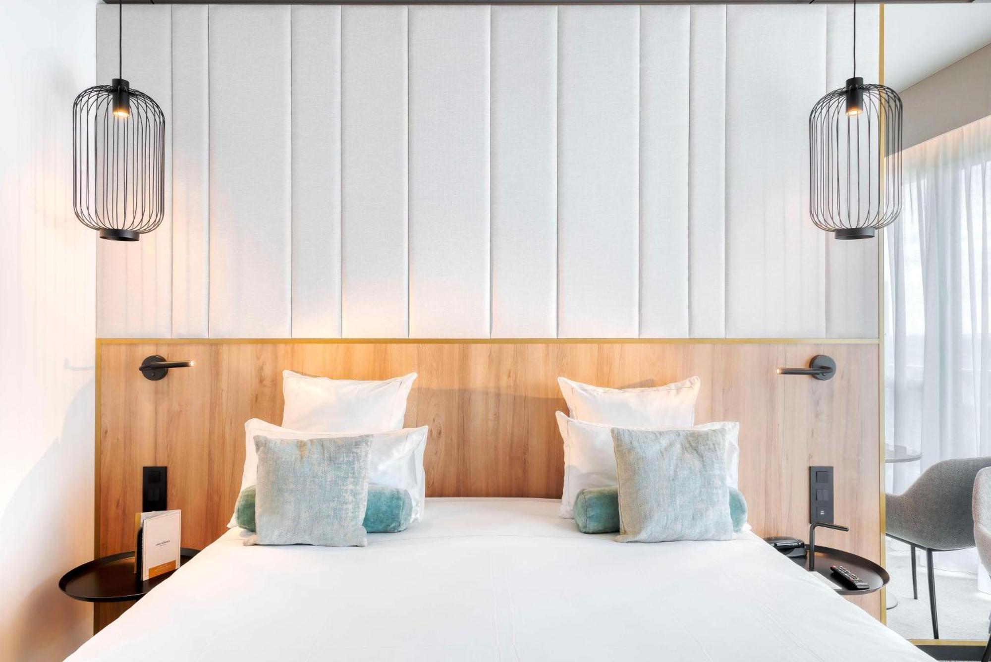 โกลเดน ทิวลิป ลียง เวสต์ เตคลิด - โฮเทล แอนด์ สปา Hotel ลิมงเนต์ ภายนอก รูปภาพ